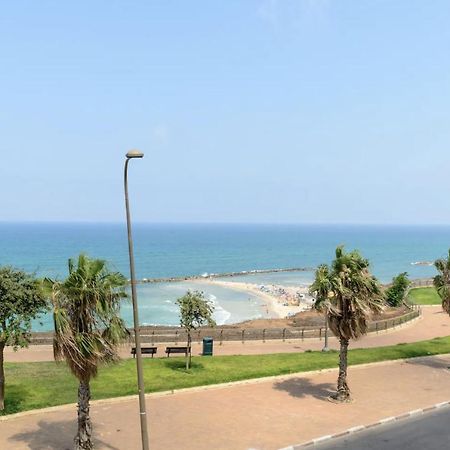 Stylish & Spacious 3 Bedroom Apartment By The Sea Netanja Zewnętrze zdjęcie