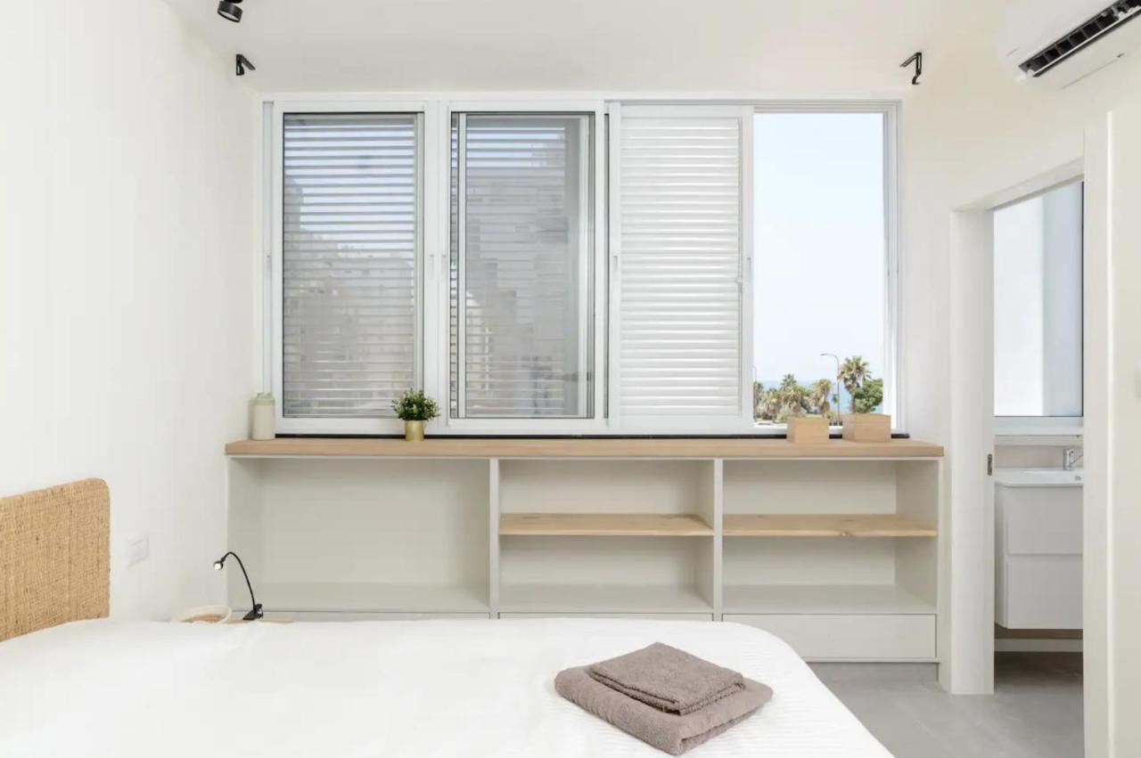 Stylish & Spacious 3 Bedroom Apartment By The Sea Netanja Zewnętrze zdjęcie