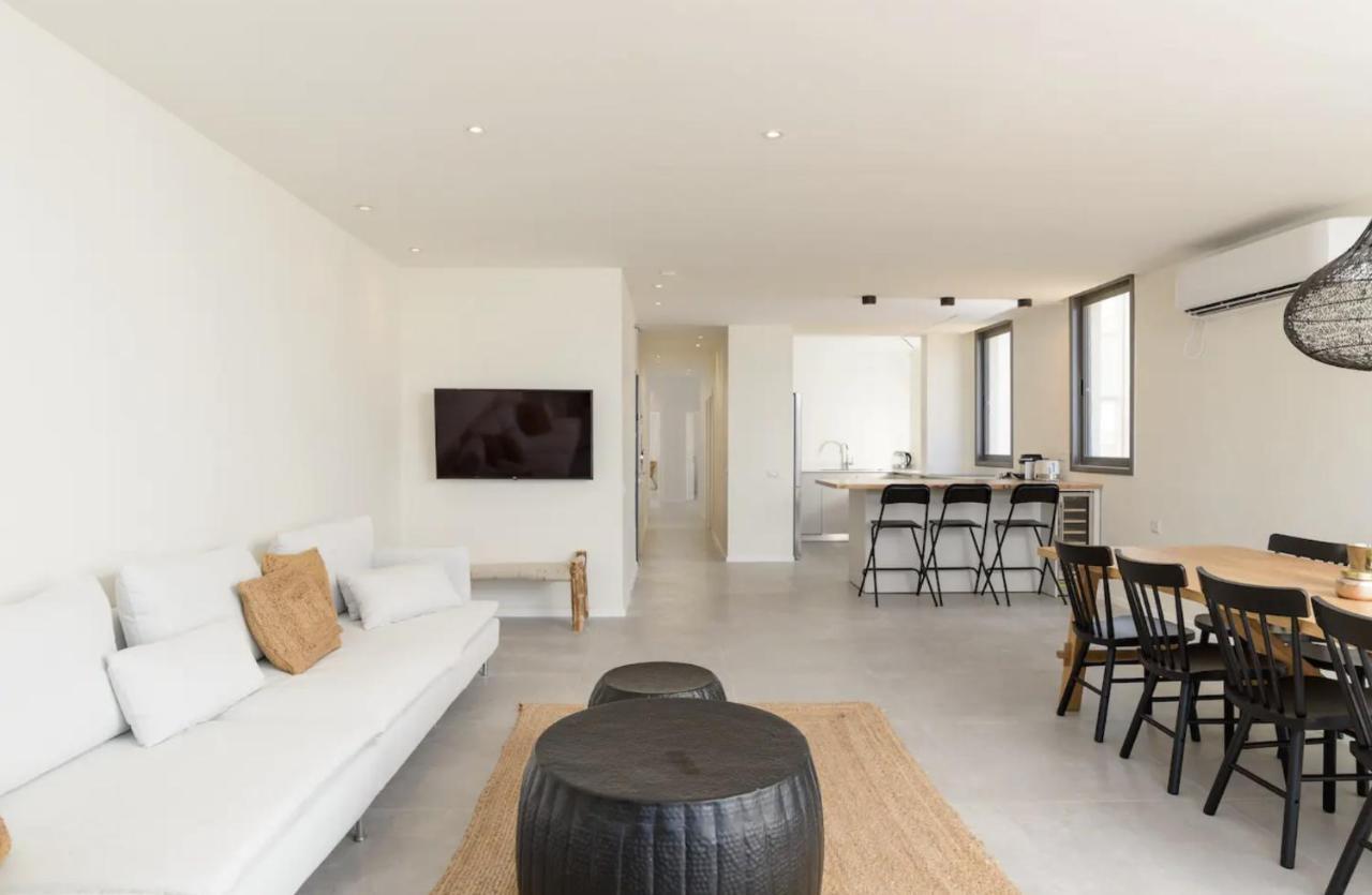 Stylish & Spacious 3 Bedroom Apartment By The Sea Netanja Zewnętrze zdjęcie